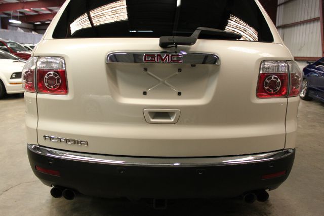 GMC Acadia 2010 photo 32