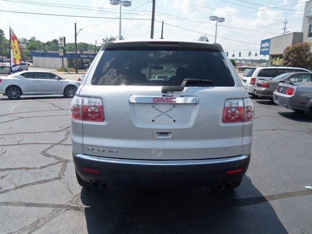 GMC Acadia 2010 photo 2