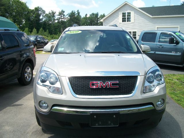 GMC Acadia 2010 photo 2