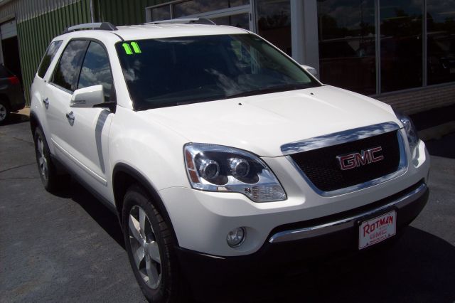 GMC Acadia 2011 photo 3