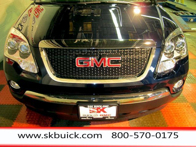 GMC Acadia 2011 photo 2