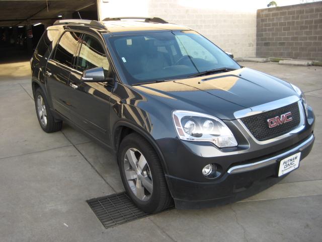 GMC Acadia 2011 photo 2