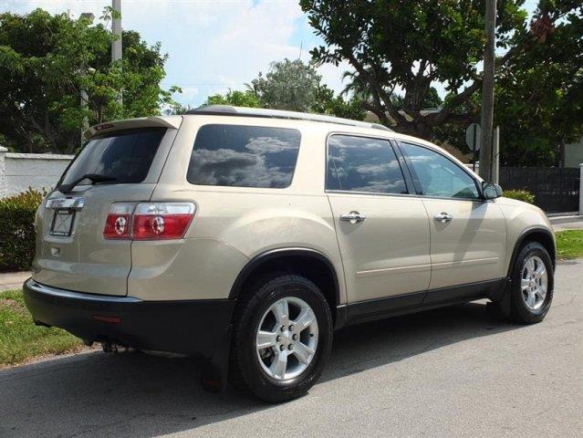 GMC Acadia 2011 photo 4