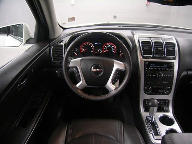 GMC Acadia 2011 photo 27