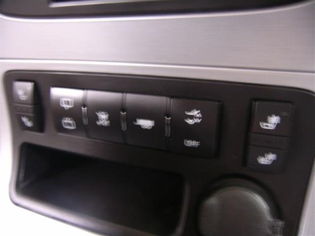 GMC Acadia 2011 photo 9