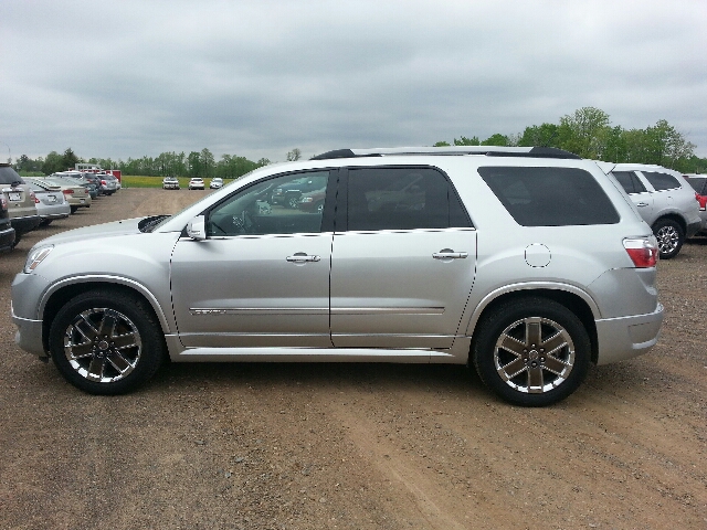 GMC Acadia 2011 photo 23