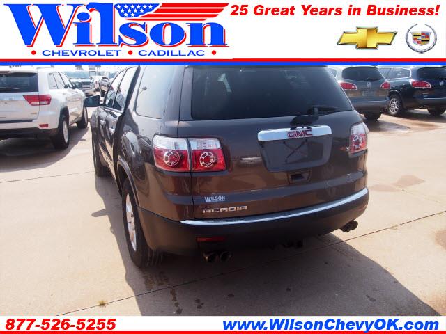 GMC Acadia 2011 photo 1