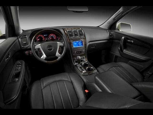 GMC Acadia 2011 photo 2