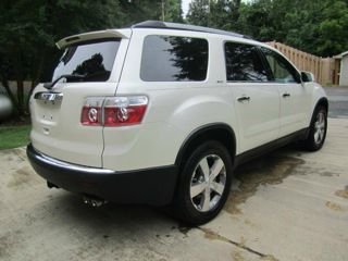 GMC Acadia 2011 photo 1