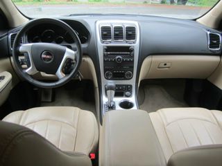 GMC Acadia 2011 photo 9