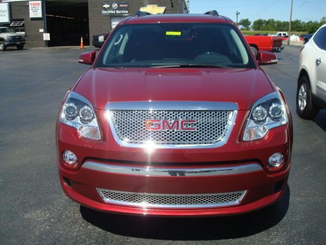 GMC Acadia 2011 photo 1