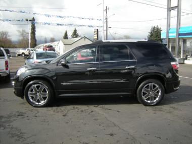 GMC Acadia 2011 photo 2