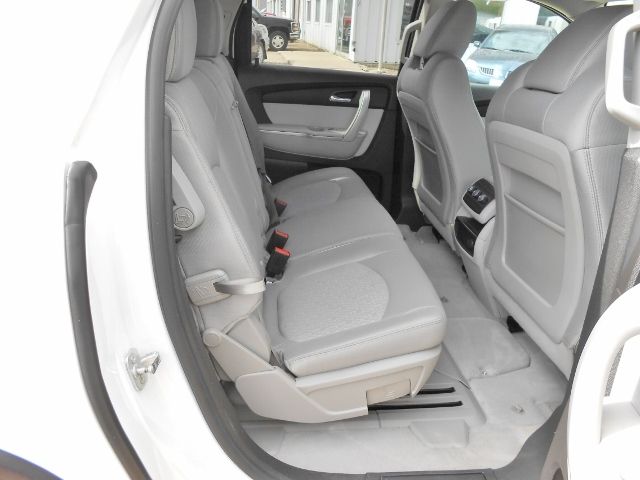 GMC Acadia 2011 photo 12