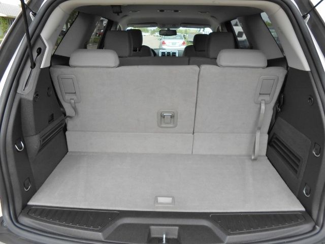 GMC Acadia 2011 photo 15