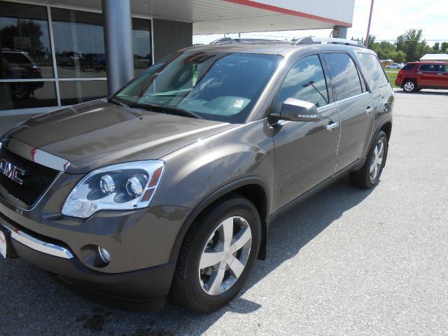 GMC Acadia 2011 photo 3