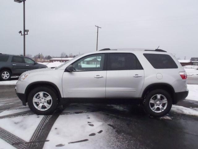 GMC Acadia 2011 photo 2