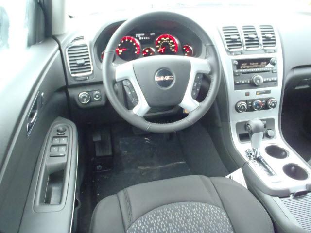 GMC Acadia 2011 photo 4