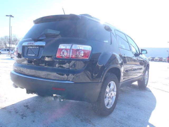 GMC Acadia 2011 photo 2