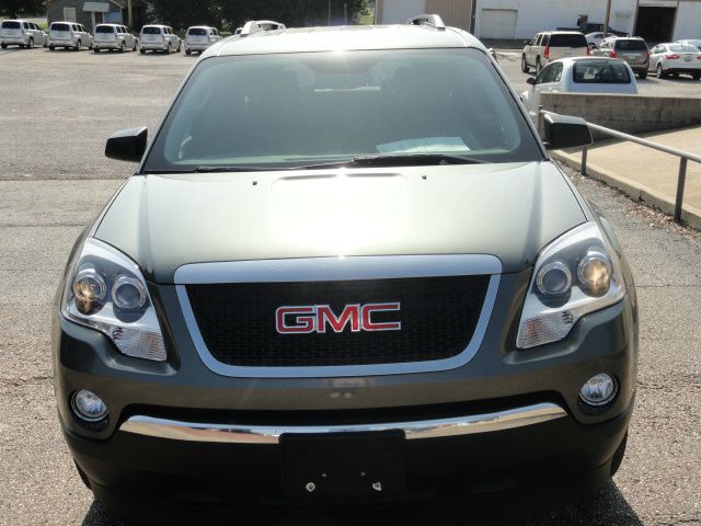 GMC Acadia 2011 photo 3