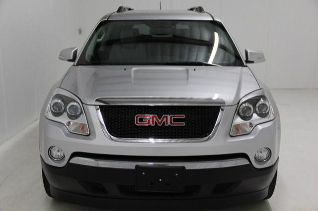 GMC Acadia 2011 photo 1