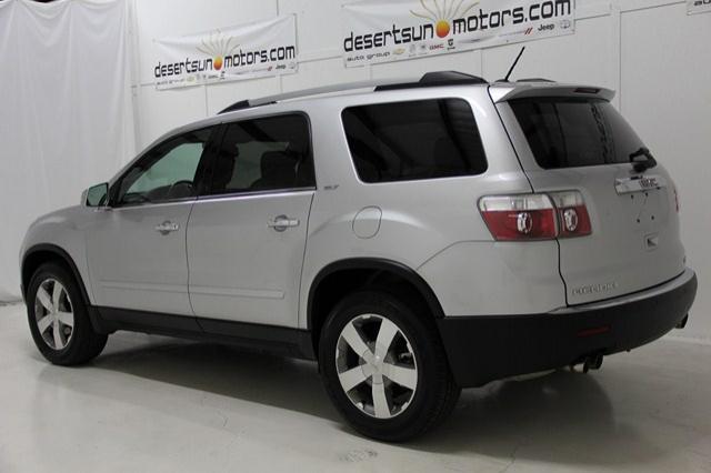 GMC Acadia 2011 photo 4