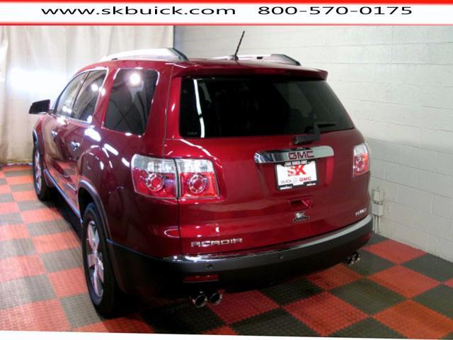 GMC Acadia 2011 photo 4