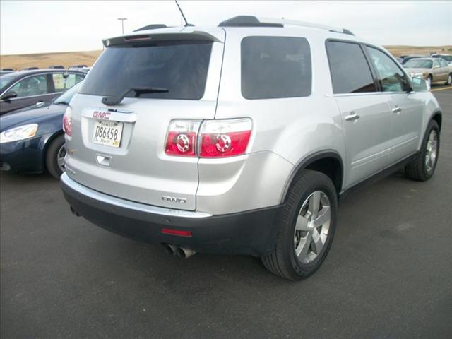 GMC Acadia 2011 photo 3