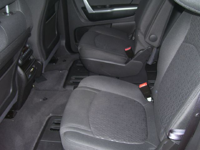 GMC Acadia 2011 photo 1