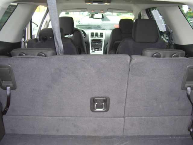 GMC Acadia 2011 photo 4