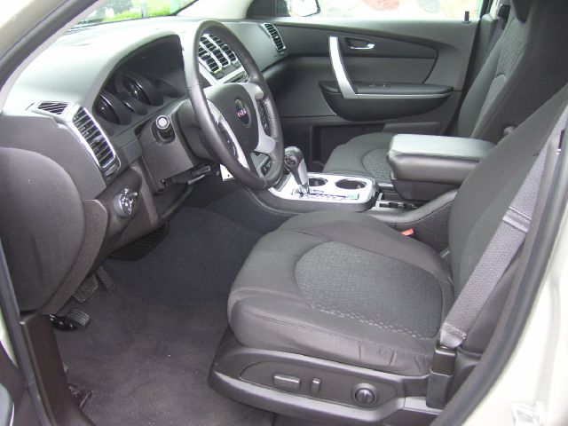 GMC Acadia 2011 photo 5