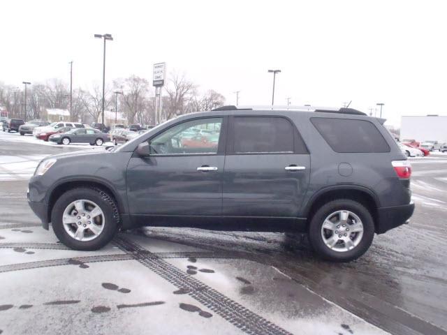 GMC Acadia 2011 photo 3