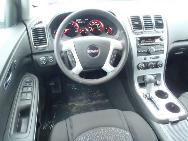 GMC Acadia 2011 photo 5