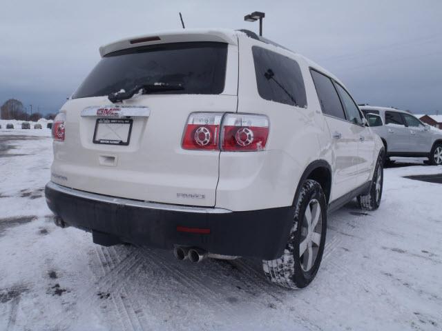 GMC Acadia 2011 photo 1