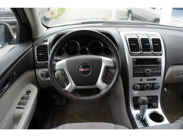 GMC Acadia 2011 photo 5