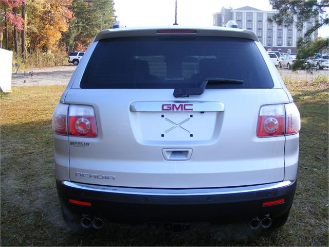 GMC Acadia 2011 photo 3