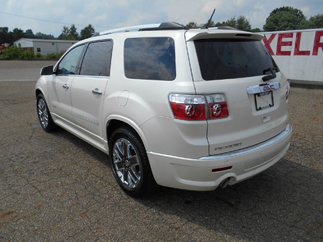 GMC Acadia 2012 photo 1