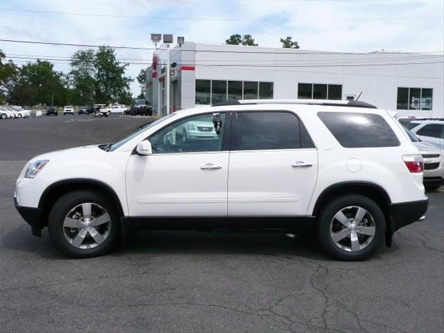 GMC Acadia 2012 photo 3