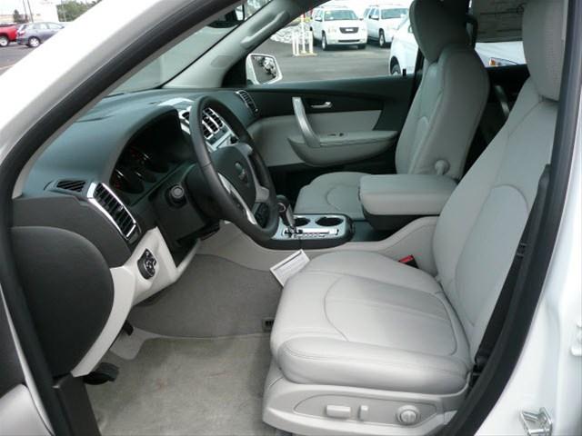 GMC Acadia 2012 photo 5