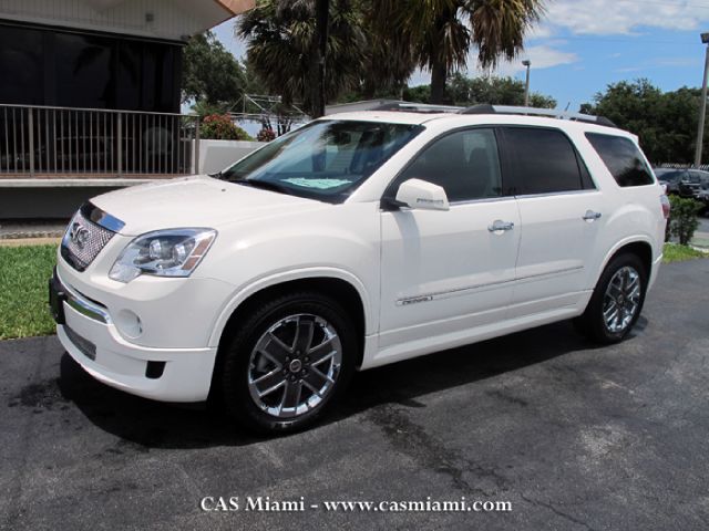 GMC Acadia 2012 photo 2