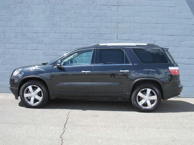 GMC Acadia 2012 photo 3