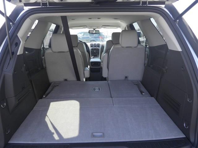 GMC Acadia 2012 photo 14