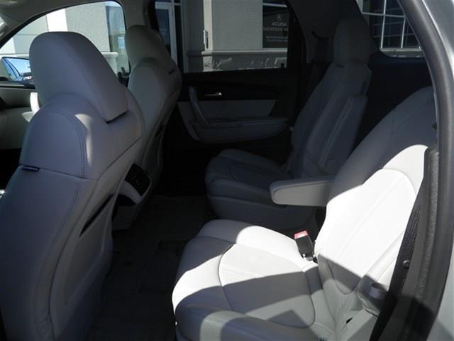 GMC Acadia 2012 photo 18