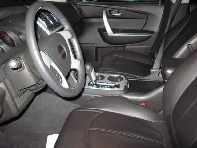 GMC Acadia 2012 photo 16