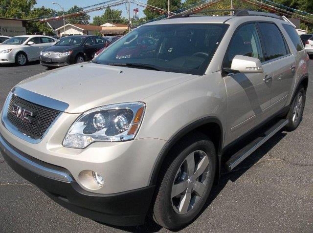 GMC Acadia 2012 photo 3