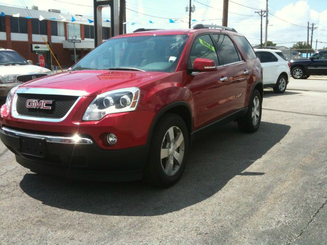 GMC Acadia 2012 photo 2