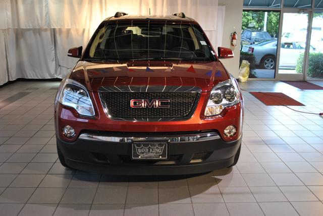 GMC Acadia 2012 photo 3