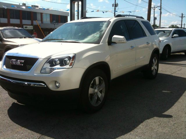 GMC Acadia 2012 photo 1