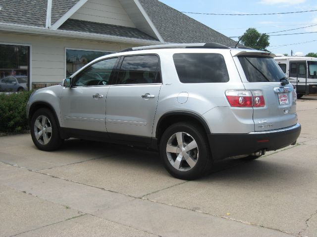 GMC Acadia 2012 photo 2