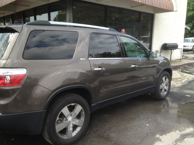 GMC Acadia 2012 photo 1