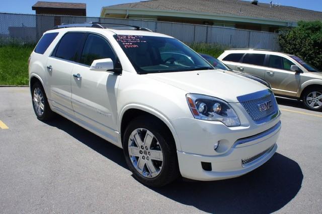 GMC Acadia 2012 photo 3